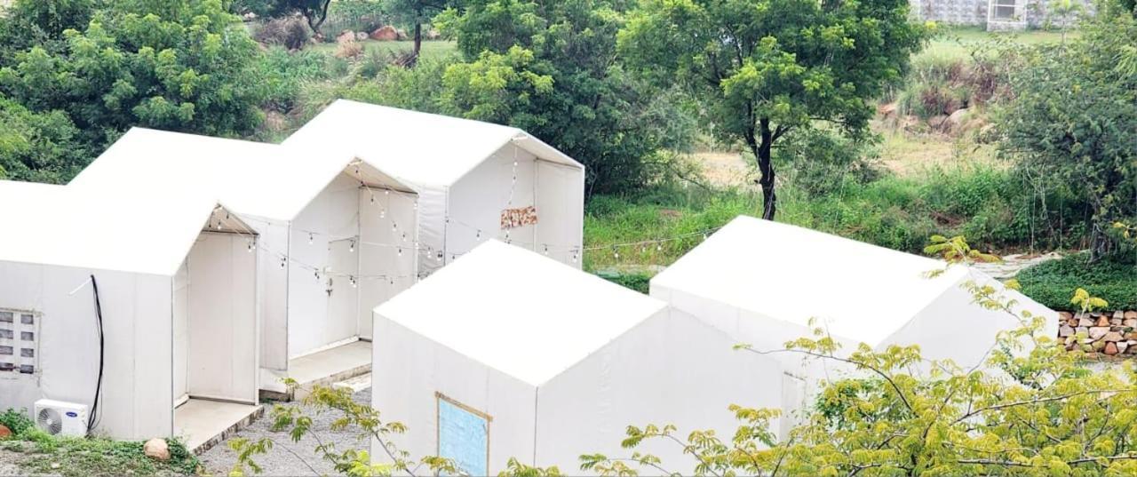 Rustic Vogue Hotel Shamirpet Bagian luar foto