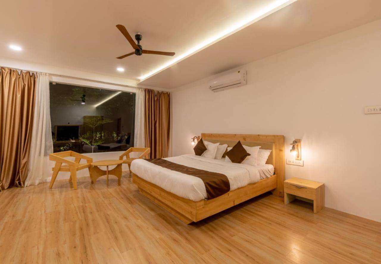Rustic Vogue Hotel Shamirpet Bagian luar foto