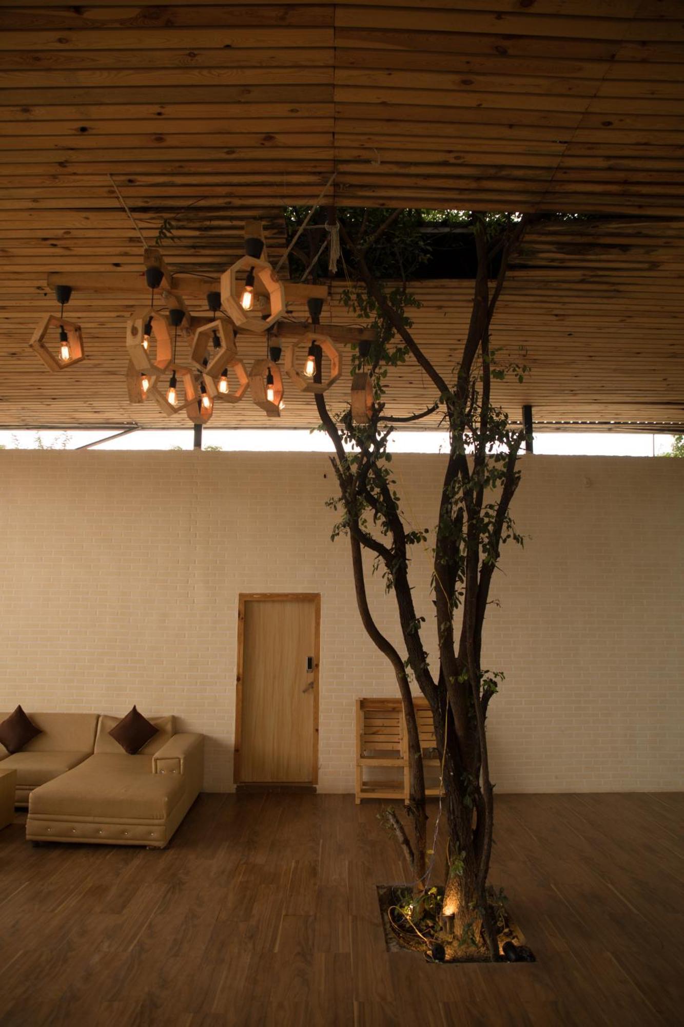 Rustic Vogue Hotel Shamirpet Bagian luar foto