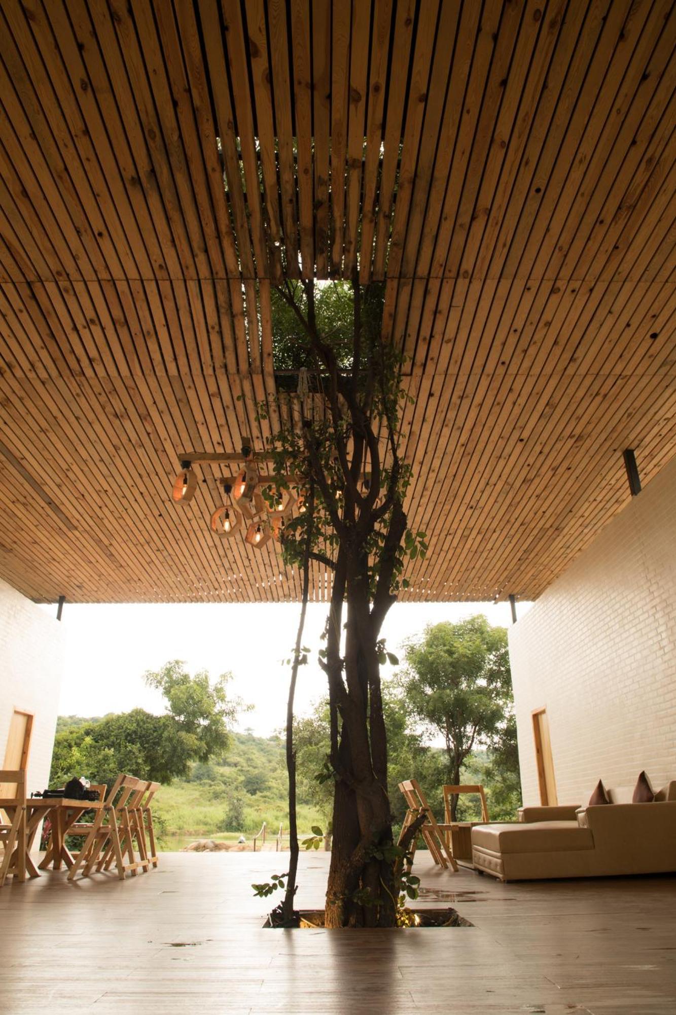 Rustic Vogue Hotel Shamirpet Bagian luar foto